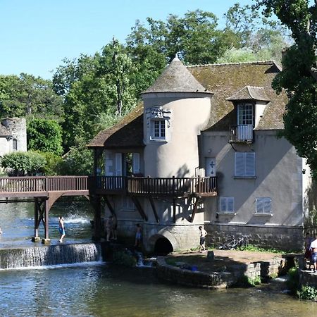 Chez Mia Apartment Moret-sur-Loing Exterior foto